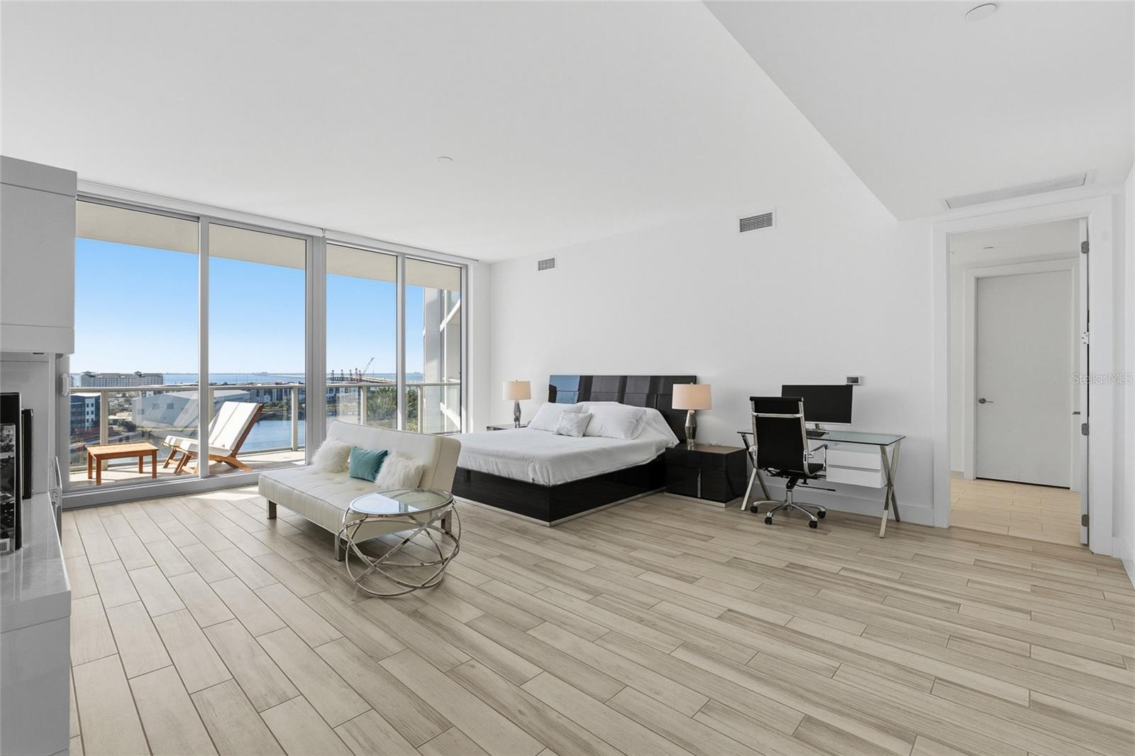 Image 31 of 85 For 5120 Marina Way 8804