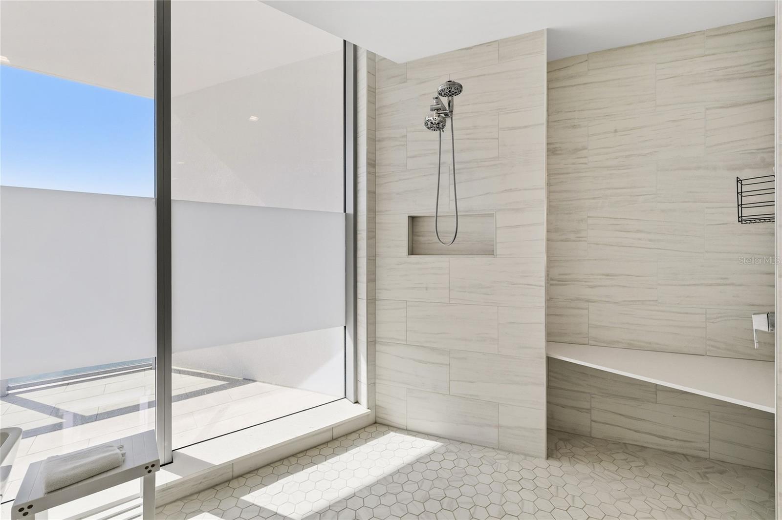 Image 40 of 85 For 5120 Marina Way 8804