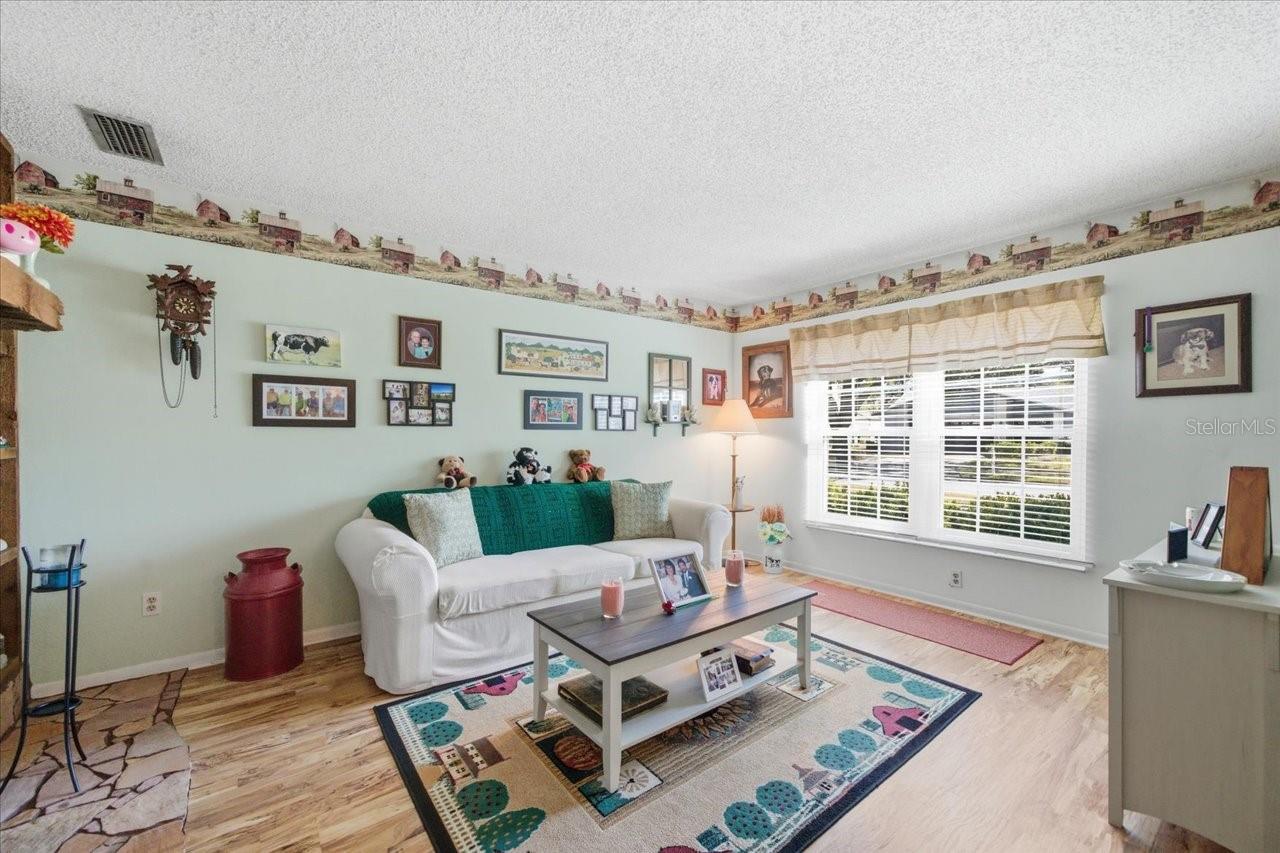 Image 6 of 48 For 4703 Roseberry Lane