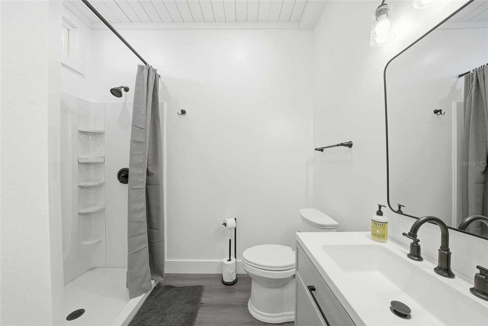 Image 19 of 28 For 1024 19th Avenue