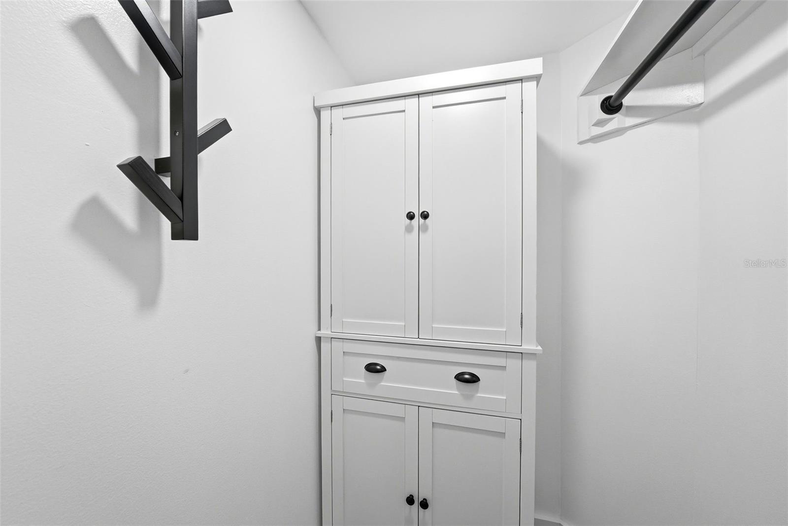 Image 21 of 28 For 1024 19th Avenue