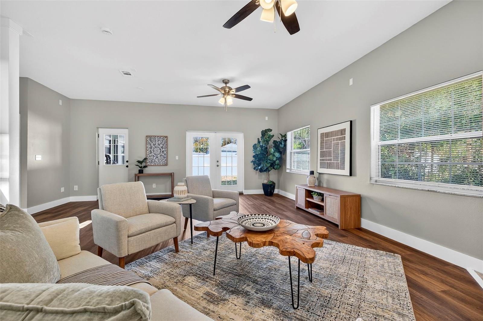 Image 17 of 39 For 6525 15th Street N