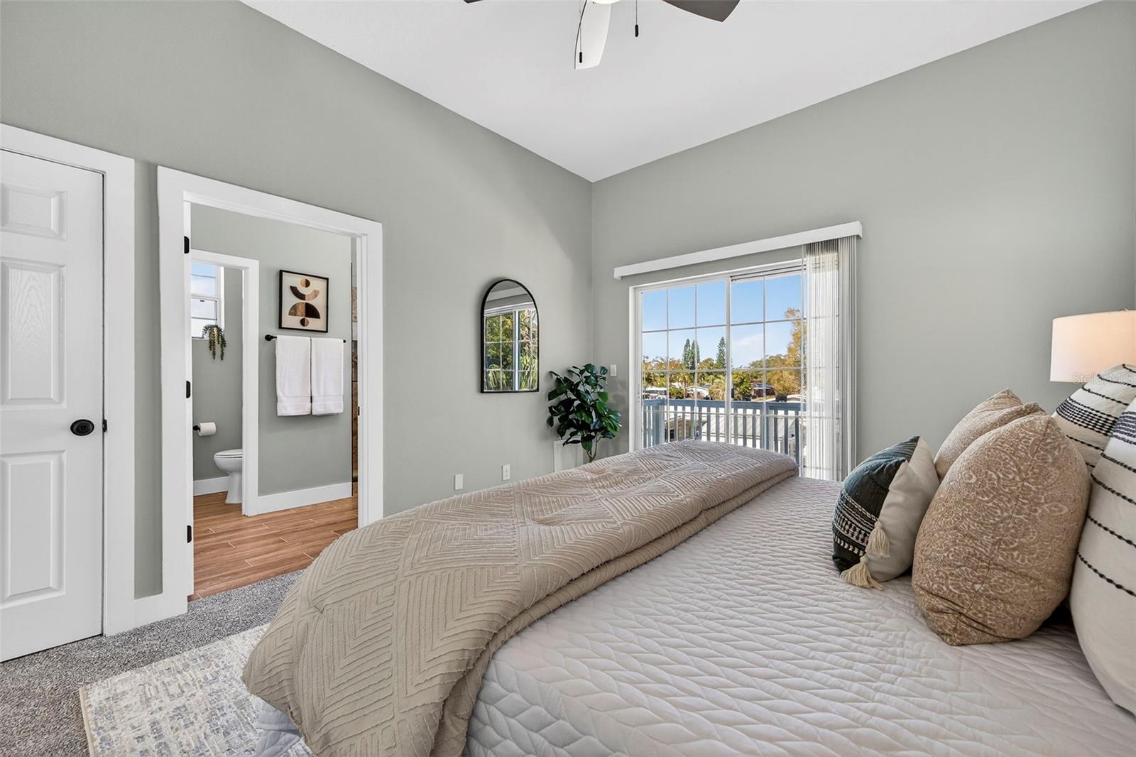 Image 20 of 39 For 6525 15th Street N