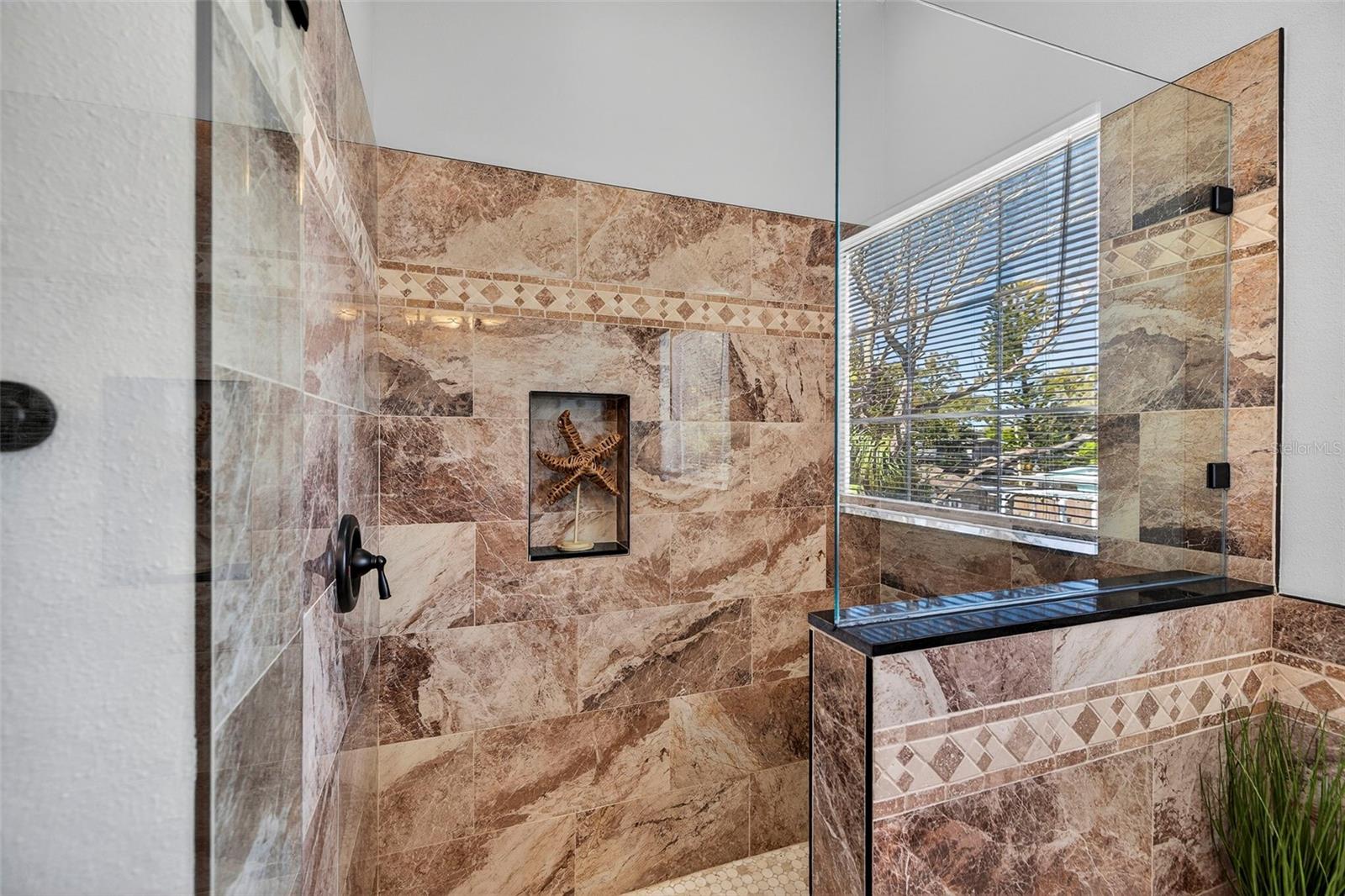 Image 23 of 39 For 6525 15th Street N