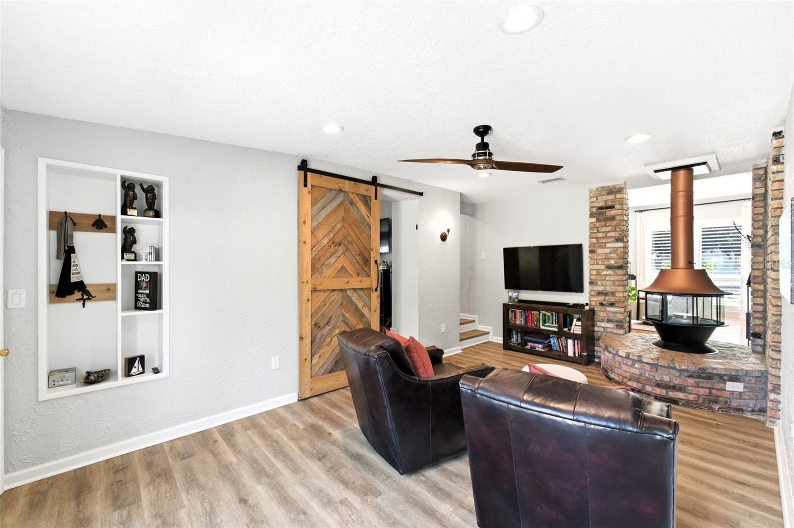 Image 20 of 49 For 519 27th Avenue N