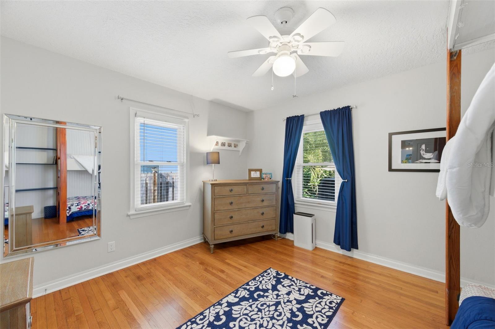 Image 36 of 49 For 519 27th Avenue N