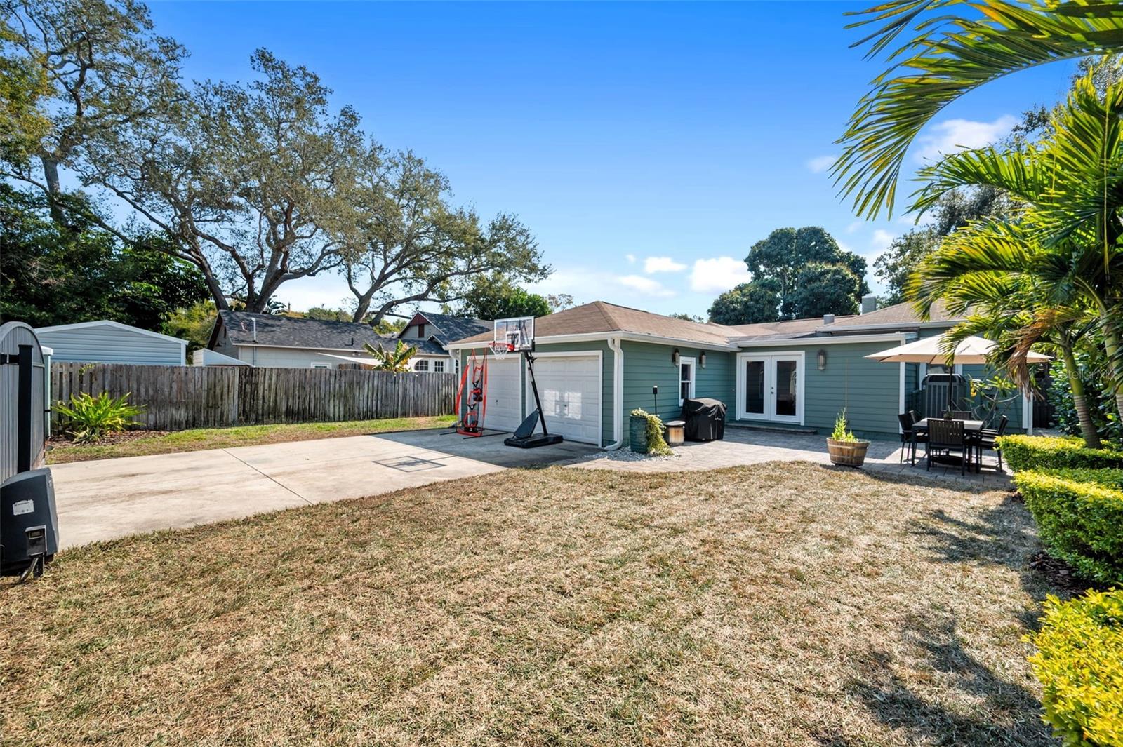 Image 40 of 49 For 519 27th Avenue N