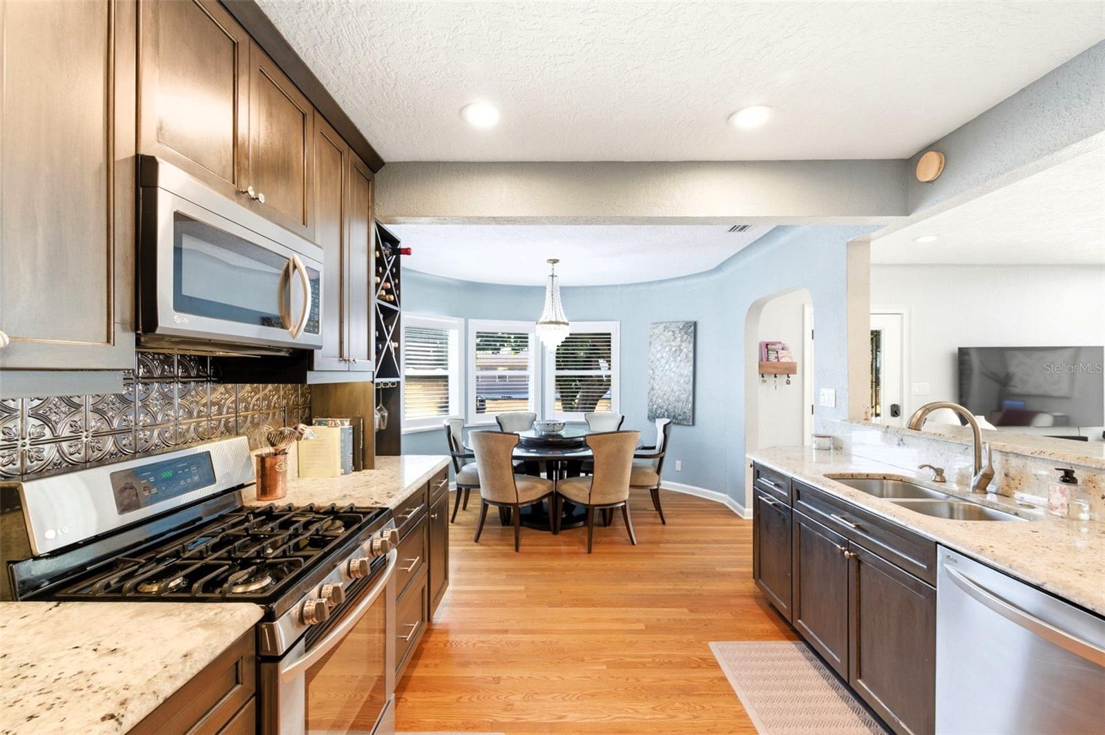 Image 9 of 49 For 519 27th Avenue N