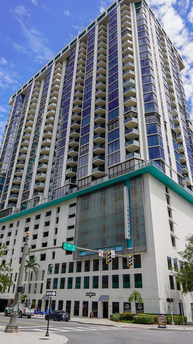 Details for 1 Beach Drive Se 1310, ST PETERSBURG, FL 33701