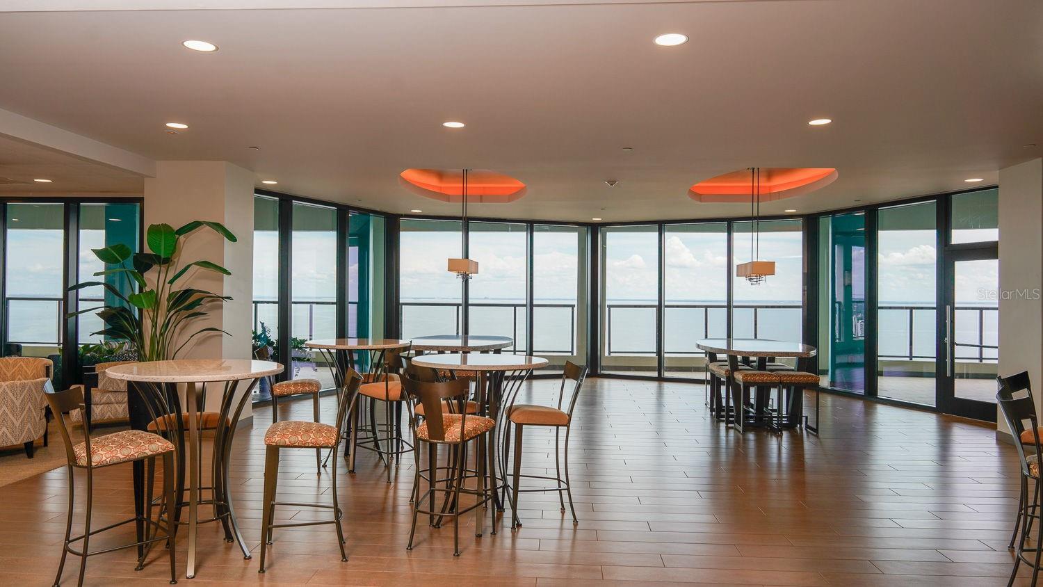 Image 37 of 47 For 1 Beach Drive Se 1310