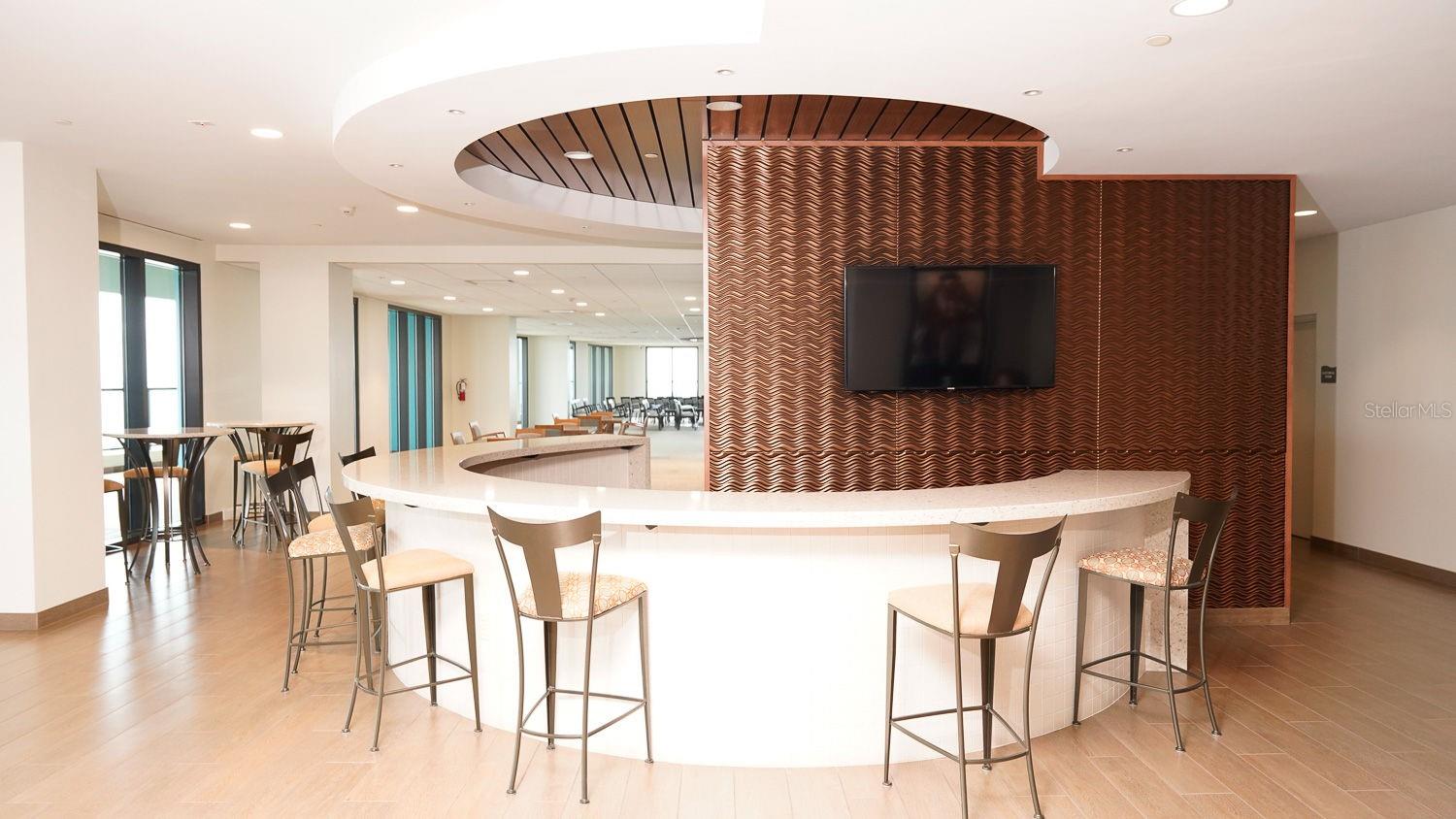 Image 39 of 47 For 1 Beach Drive Se 1310