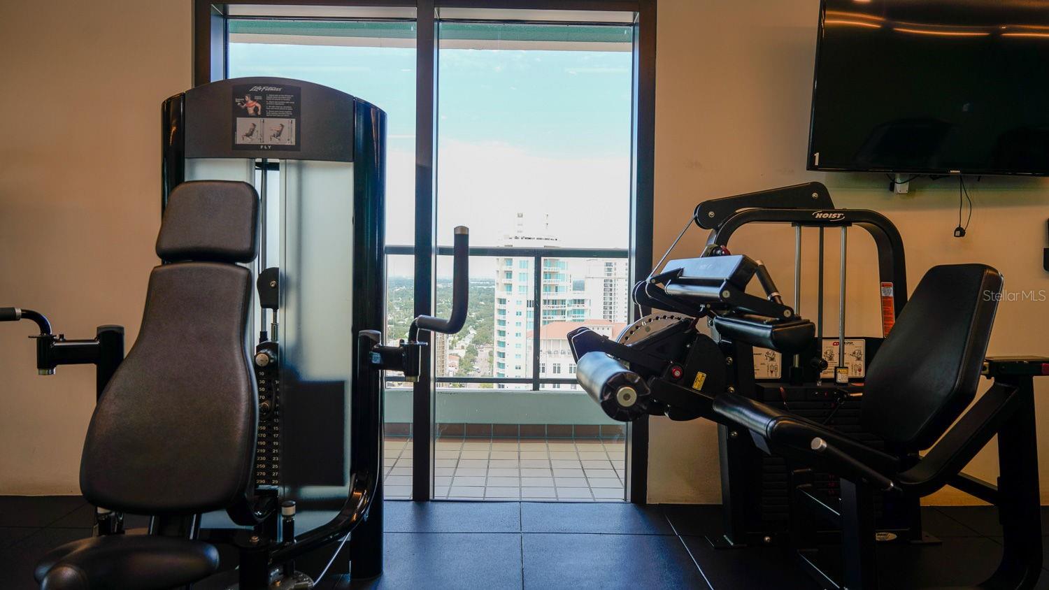 Image 42 of 47 For 1 Beach Drive Se 1310