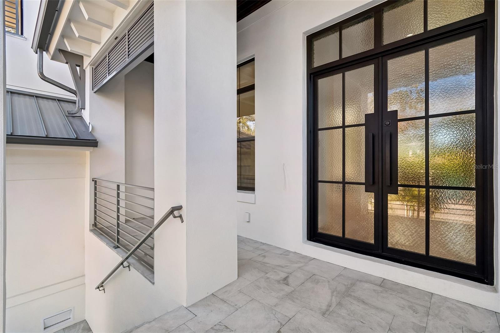 Image 11 of 67 For 5032 Longfellow Avenue