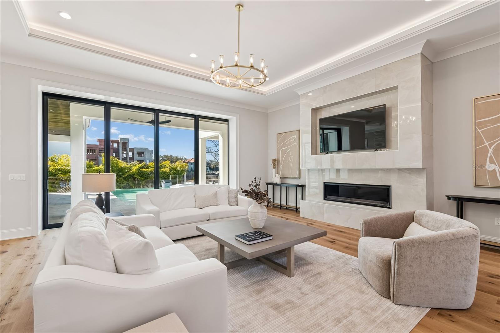 Image 16 of 67 For 5032 Longfellow Avenue