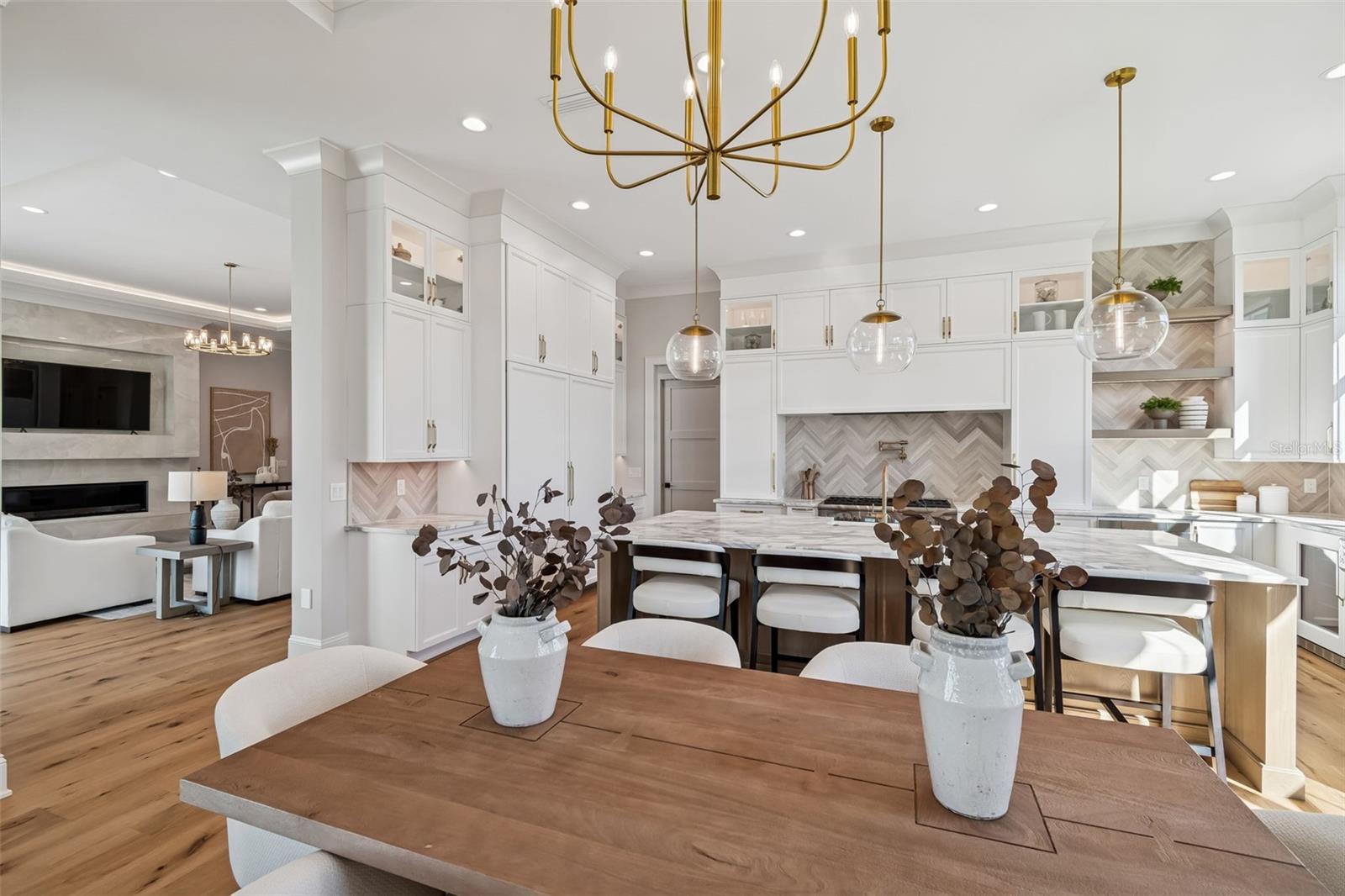 Image 18 of 67 For 5032 Longfellow Avenue