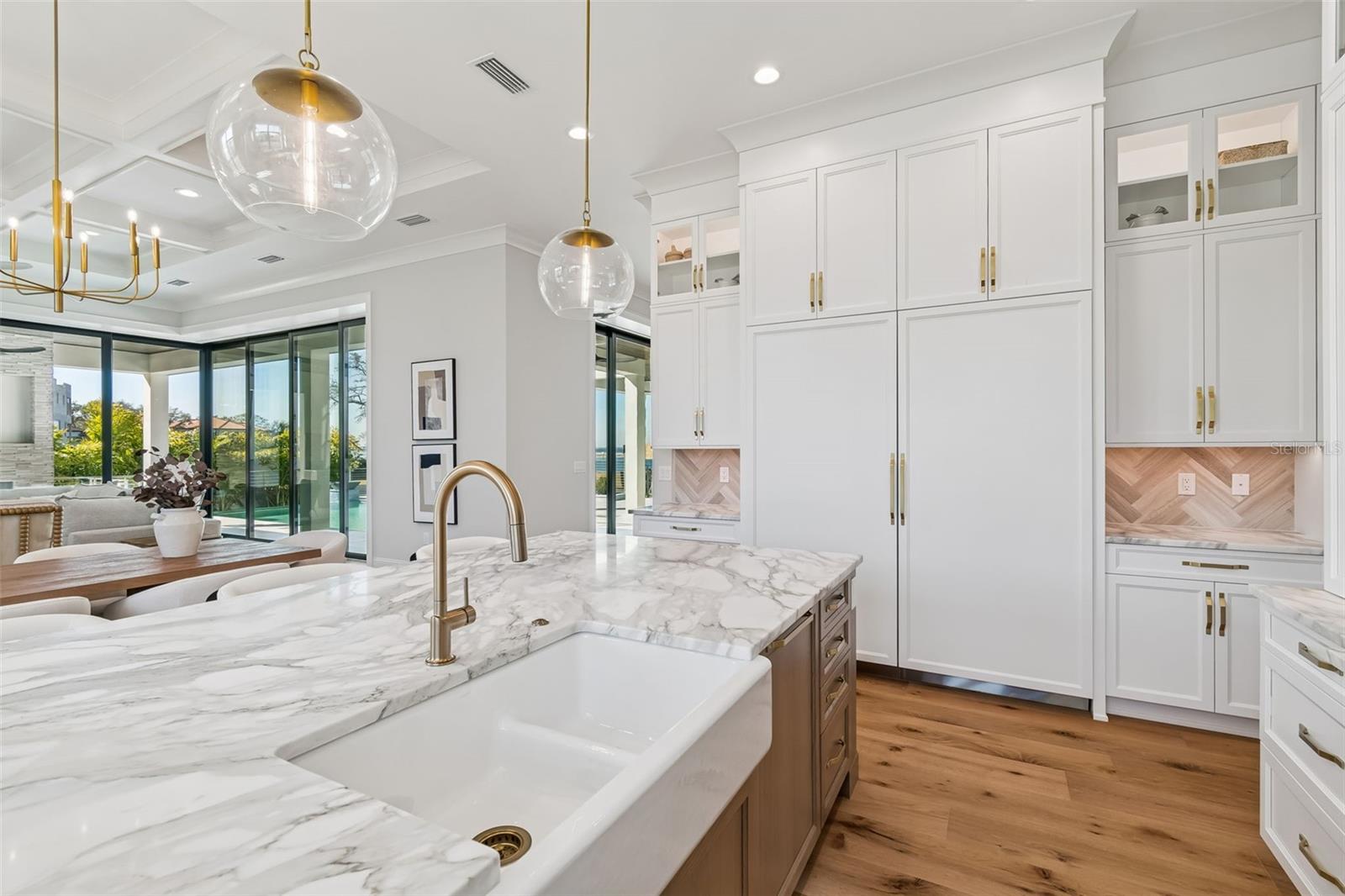 Image 22 of 67 For 5032 Longfellow Avenue