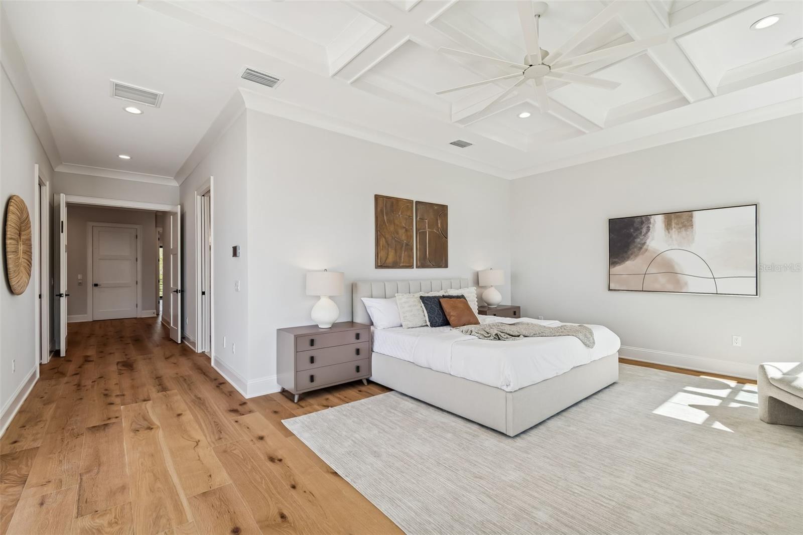 Image 30 of 67 For 5032 Longfellow Avenue