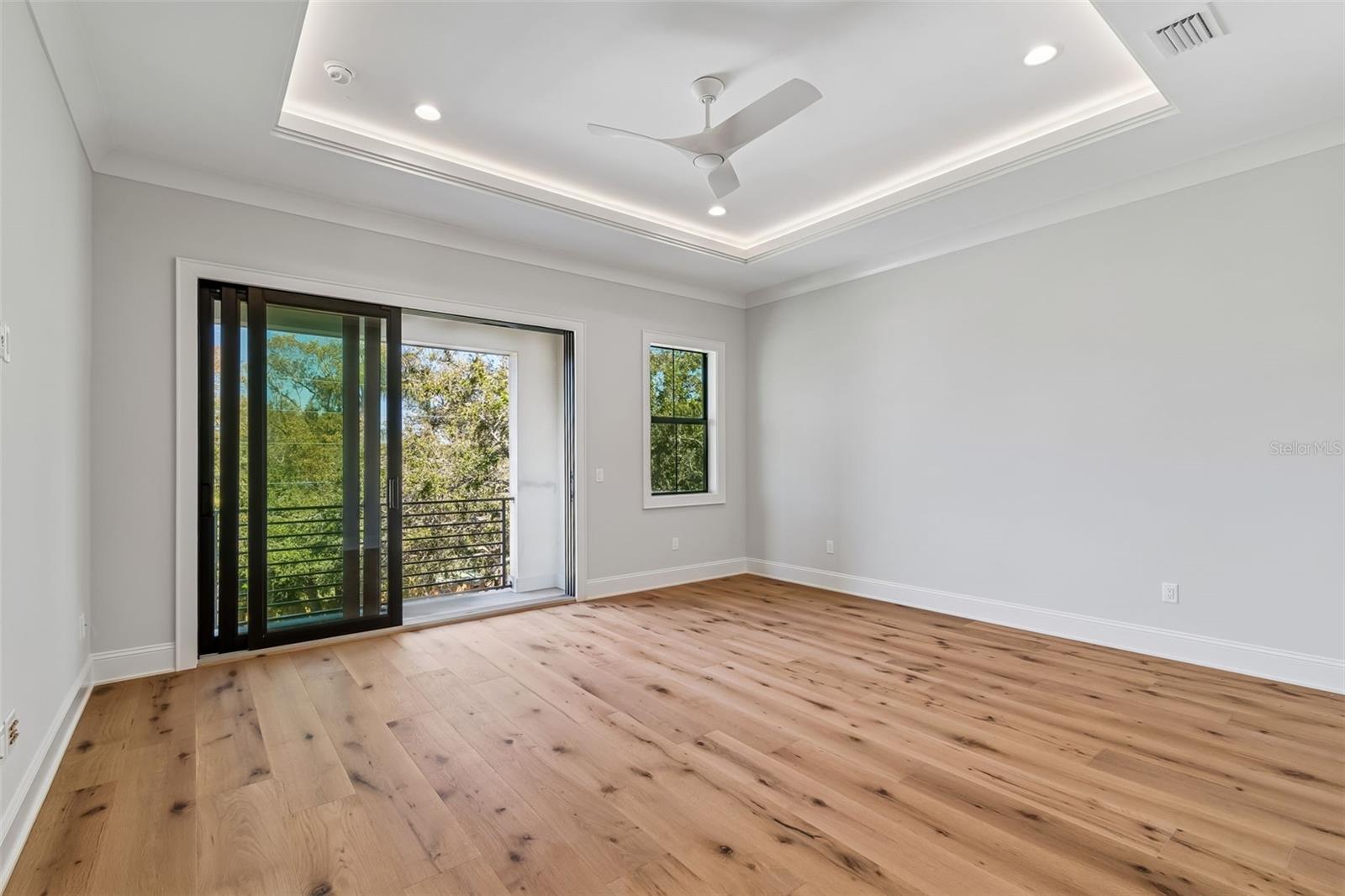 Image 41 of 67 For 5032 Longfellow Avenue