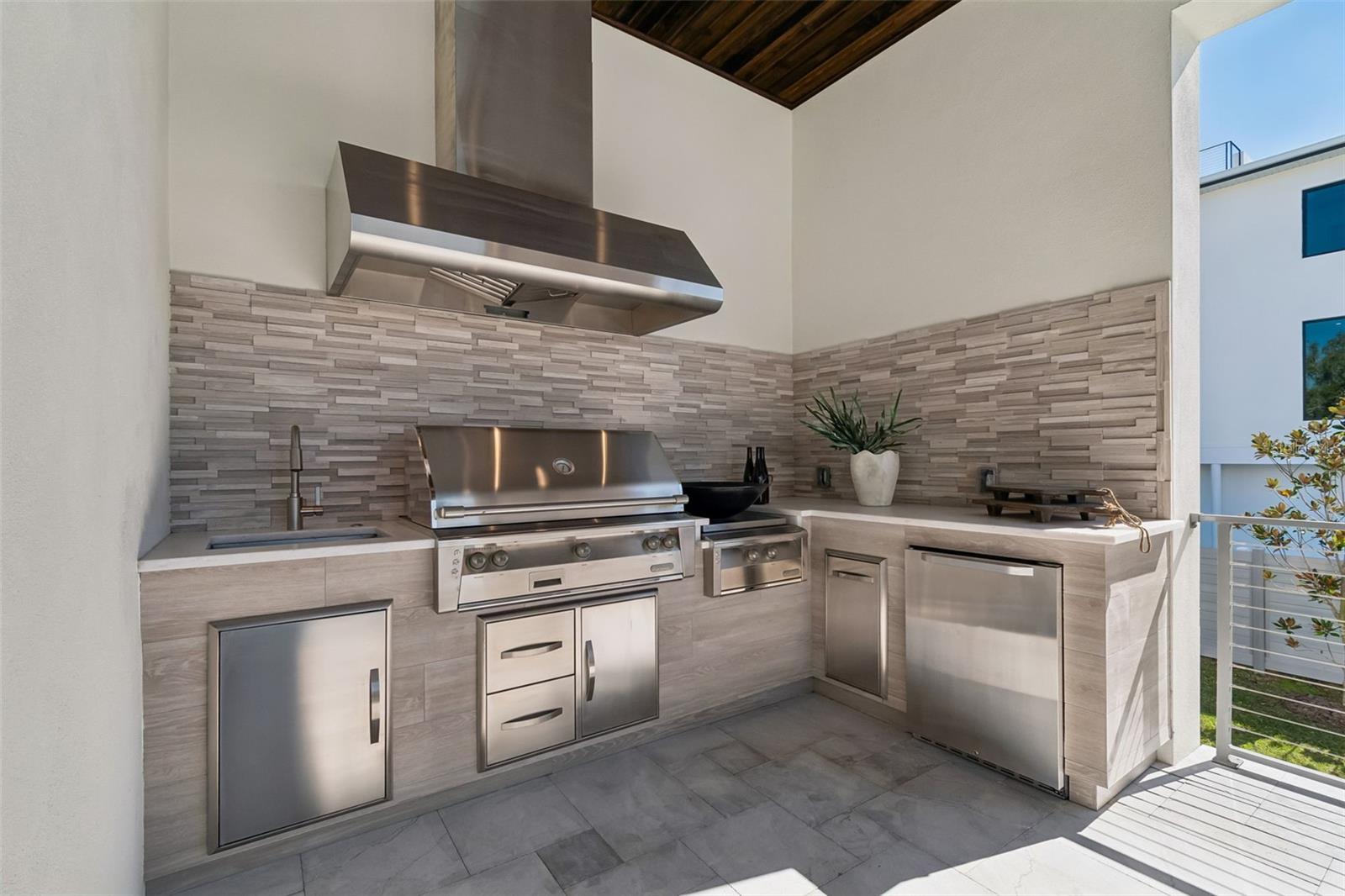 Image 56 of 67 For 5032 Longfellow Avenue