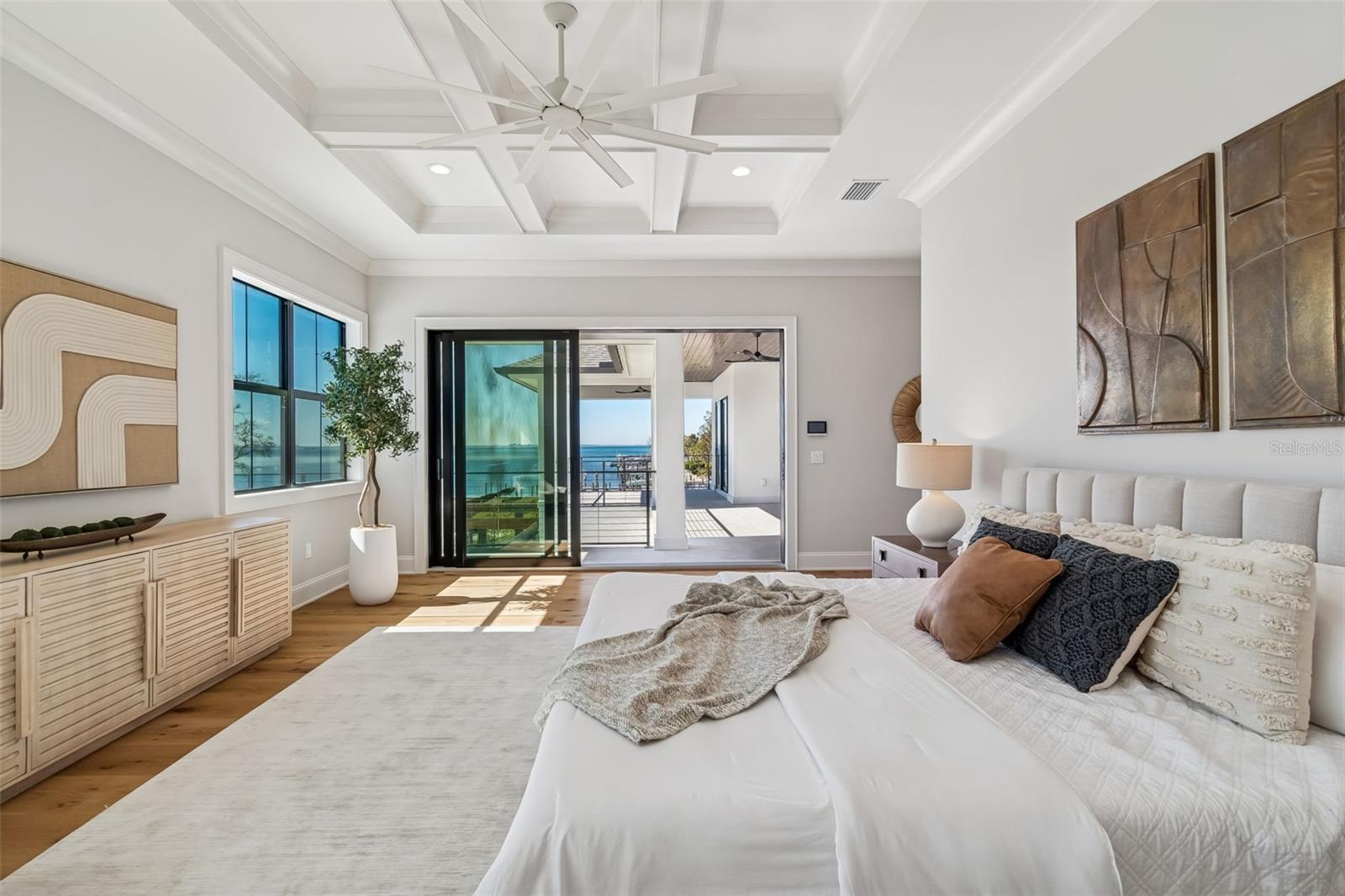 Image 6 of 67 For 5032 Longfellow Avenue