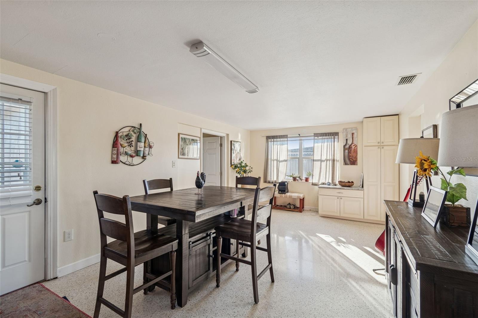 Image 13 of 40 For 4940 Picture Avenue