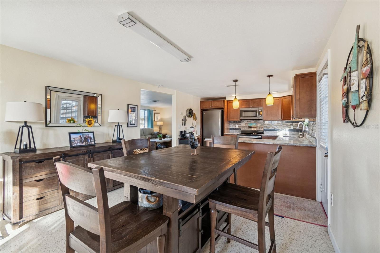 Image 14 of 40 For 4940 Picture Avenue