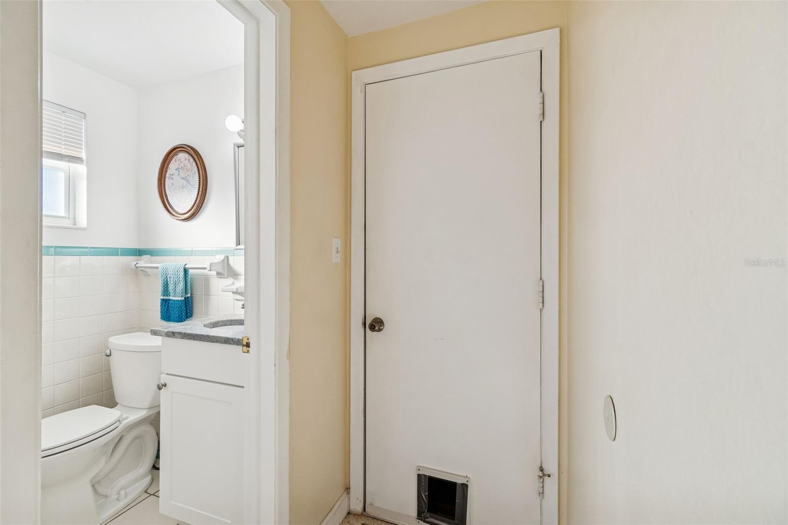 Image 20 of 40 For 4940 Picture Avenue