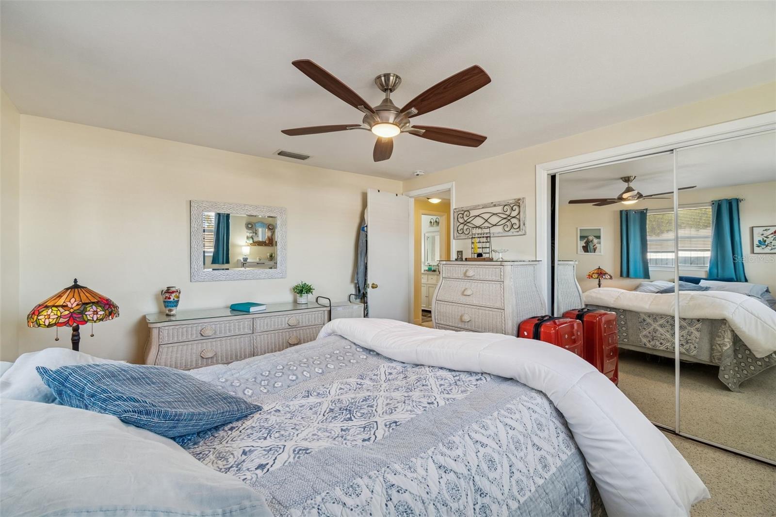 Image 22 of 40 For 4940 Picture Avenue