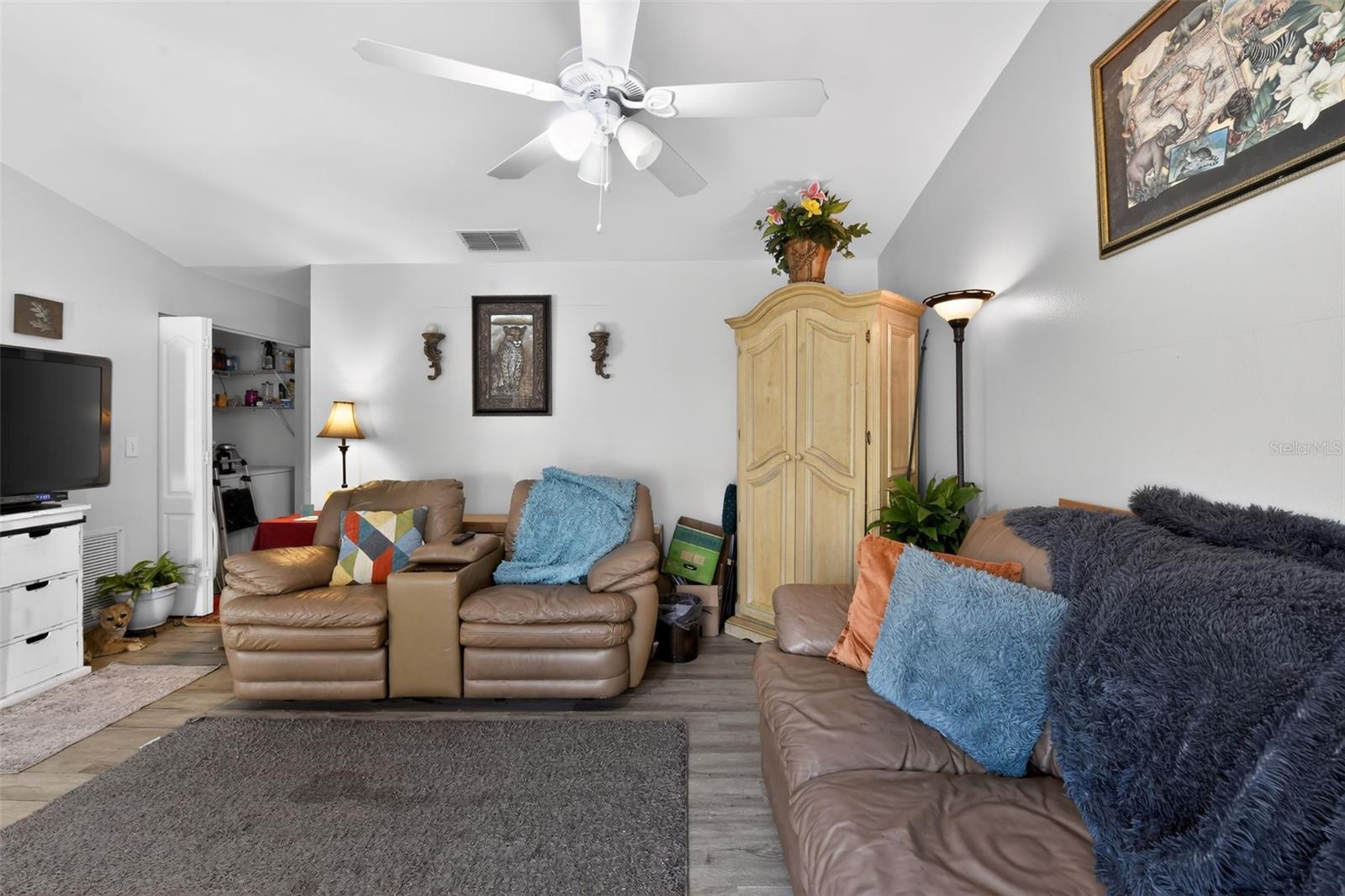 Image 11 of 31 For 4154 16th Street E 15