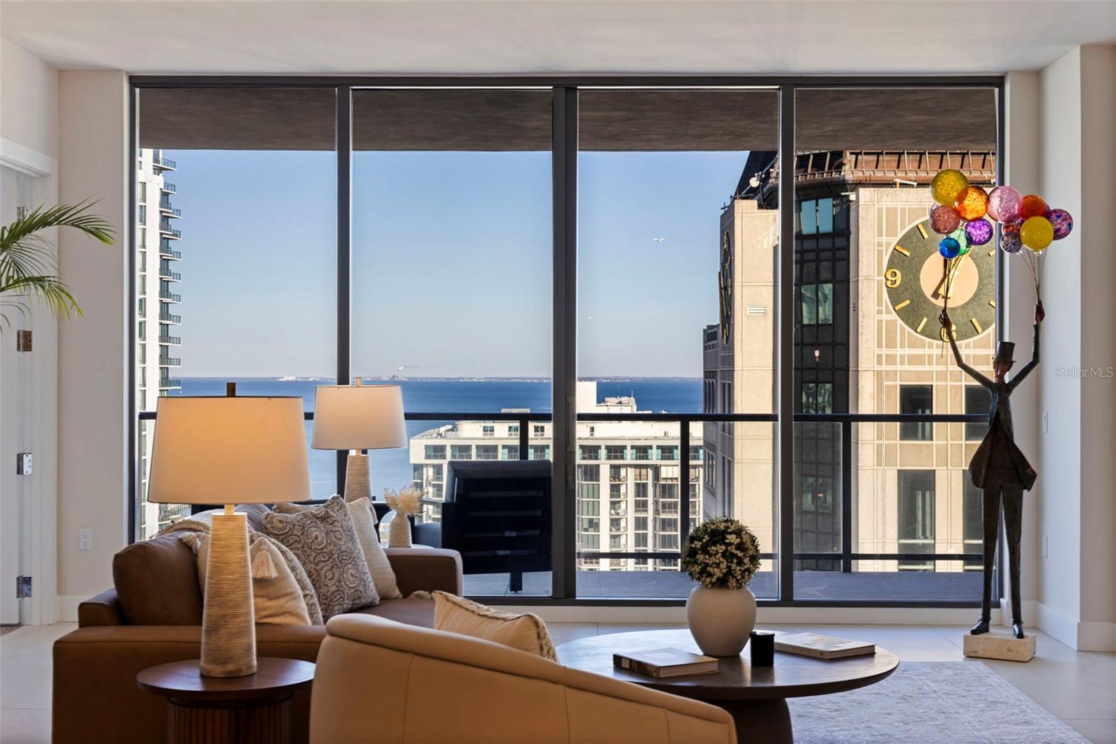 Image 21 of 86 For 275 1st Avenue S 3003