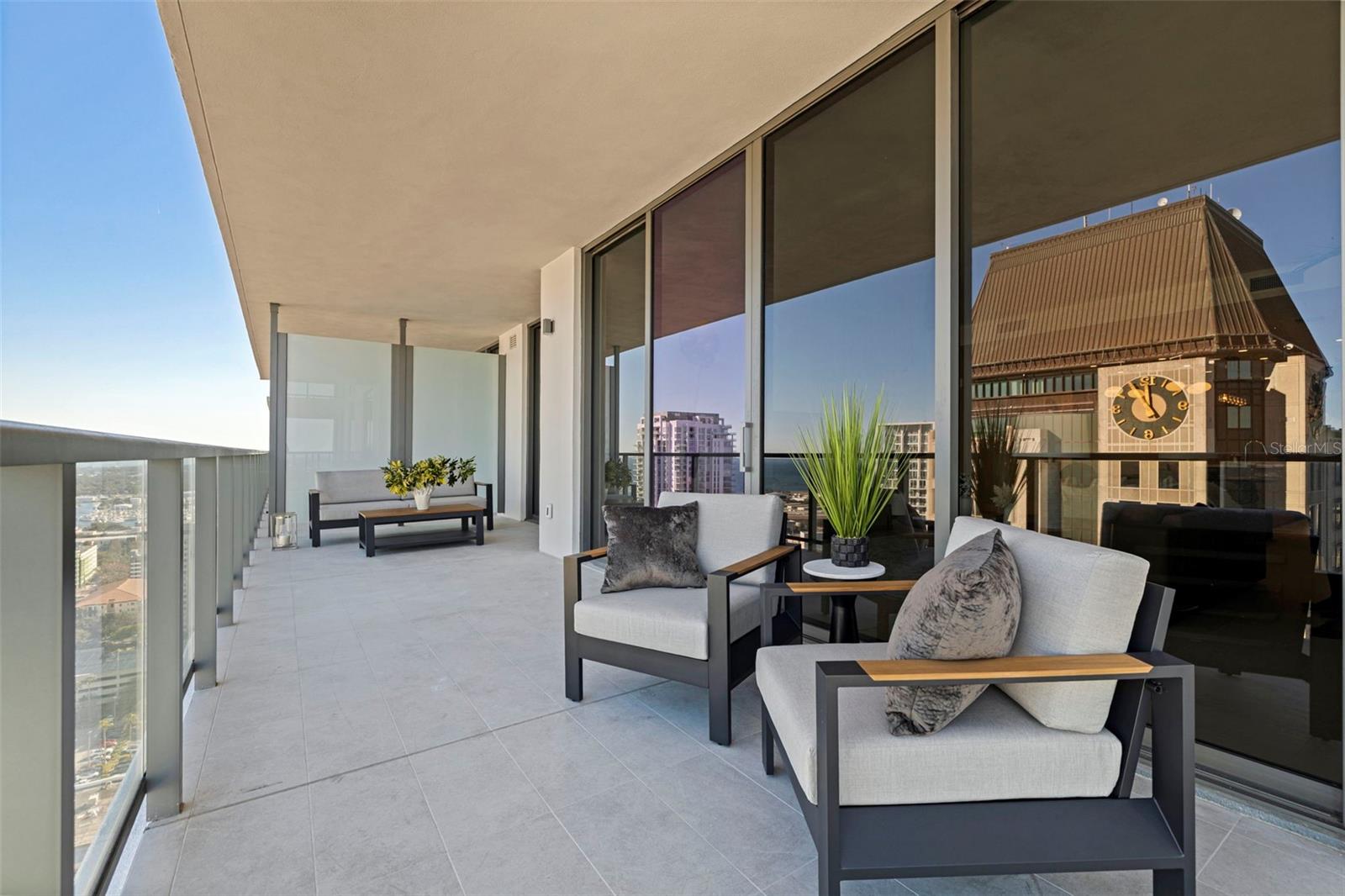 Image 23 of 86 For 275 1st Avenue S 3003