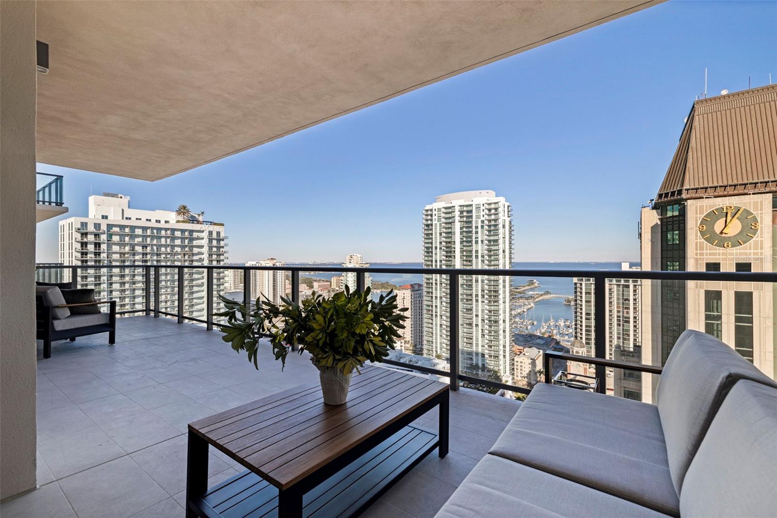 Image 24 of 86 For 275 1st Avenue S 3003