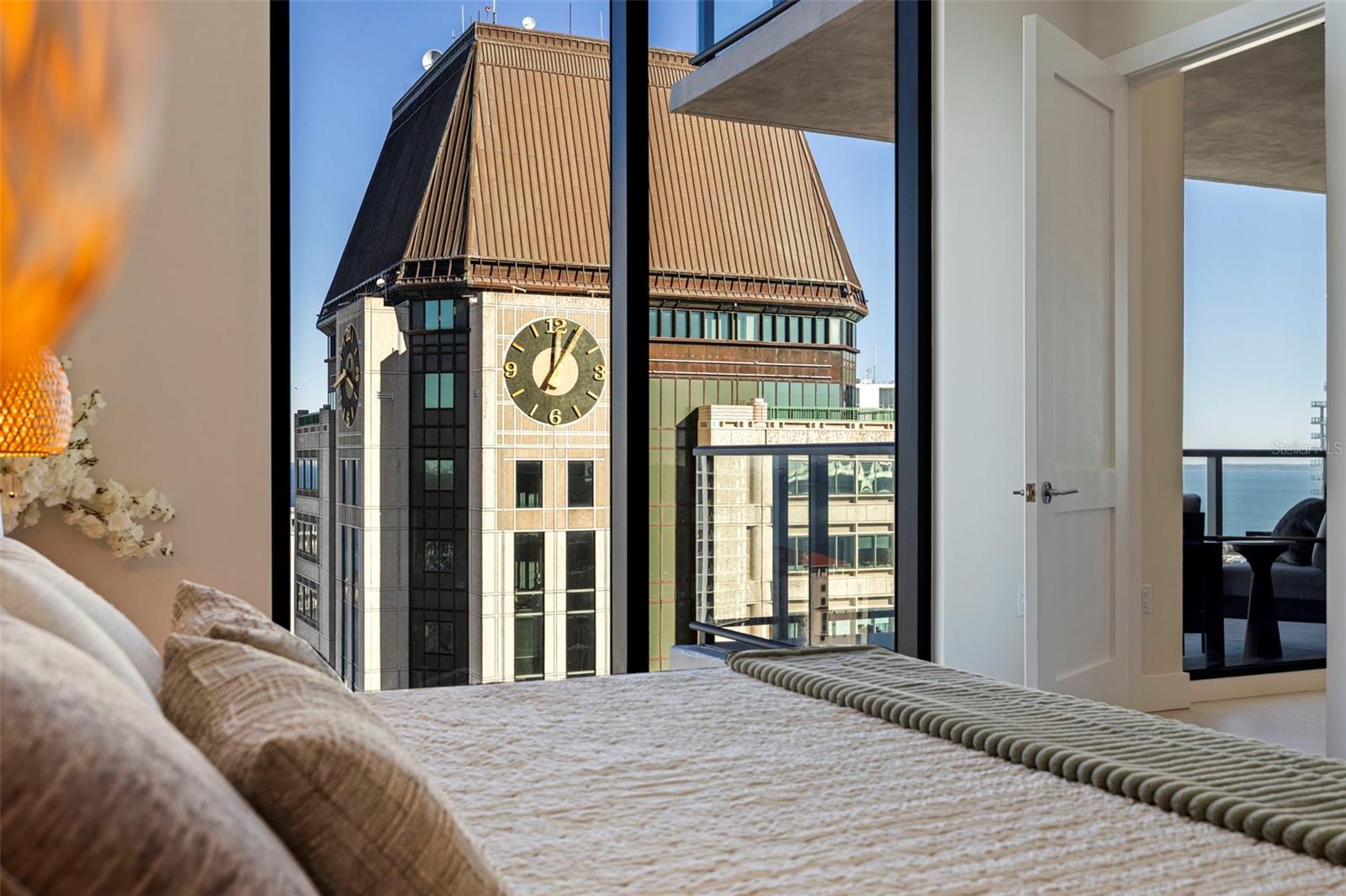 Image 29 of 86 For 275 1st Avenue S 3003