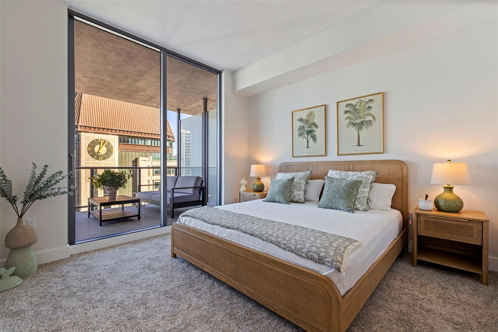 Image 35 of 86 For 275 1st Avenue S 3003