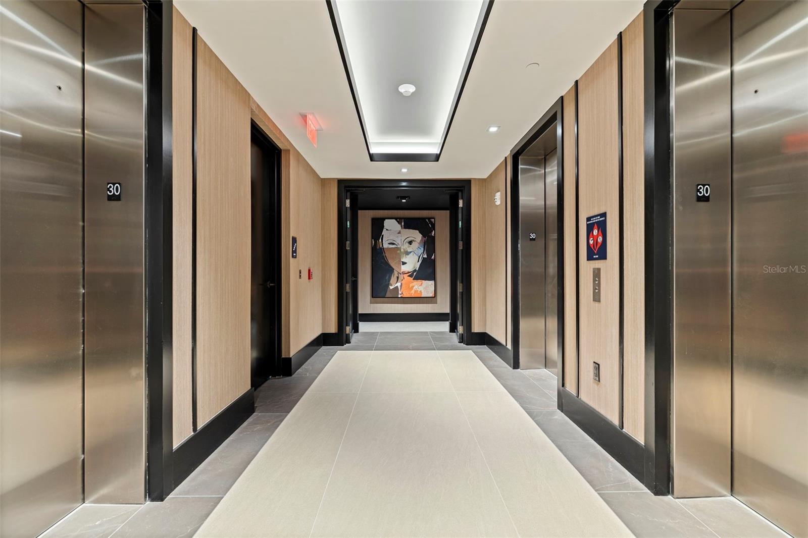 Image 4 of 86 For 275 1st Avenue S 3003