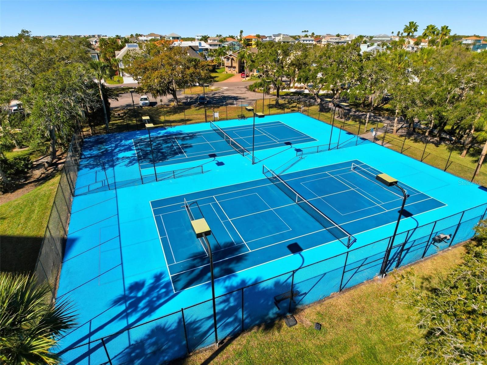 Image 62 of 70 For 4536 Heron Lodge