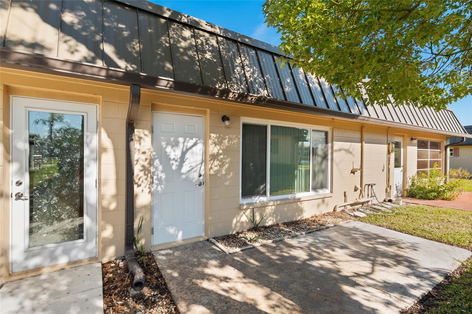 Image 15 of 23 For 4409 Summersun Drive