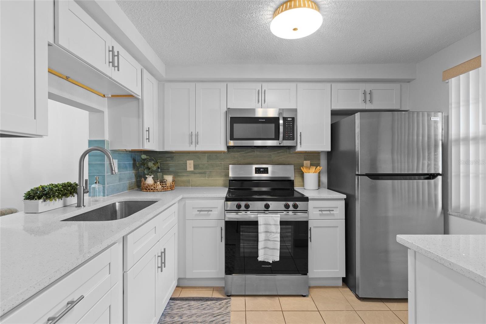 Image 3 of 23 For 4409 Summersun Drive