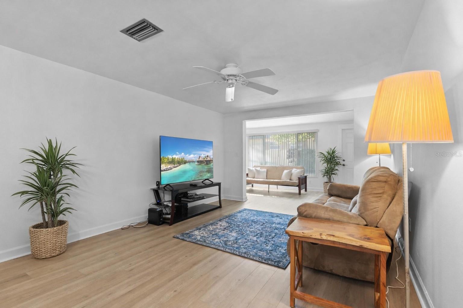 Image 6 of 23 For 4409 Summersun Drive