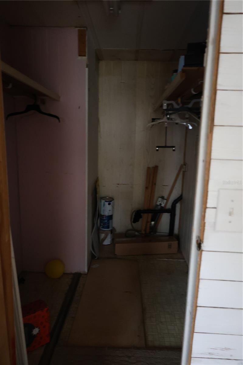 Image 18 of 54 For 1133 Live Oak Lane