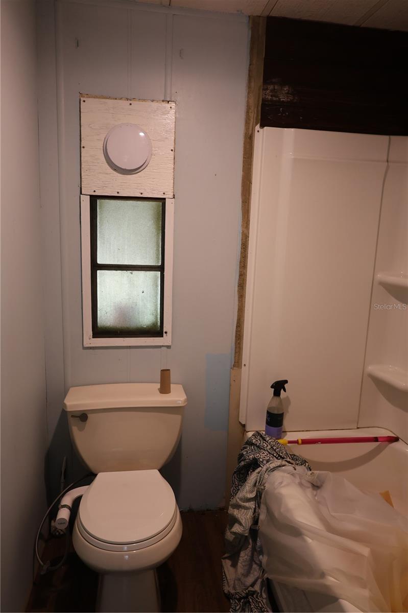 Image 19 of 54 For 1133 Live Oak Lane