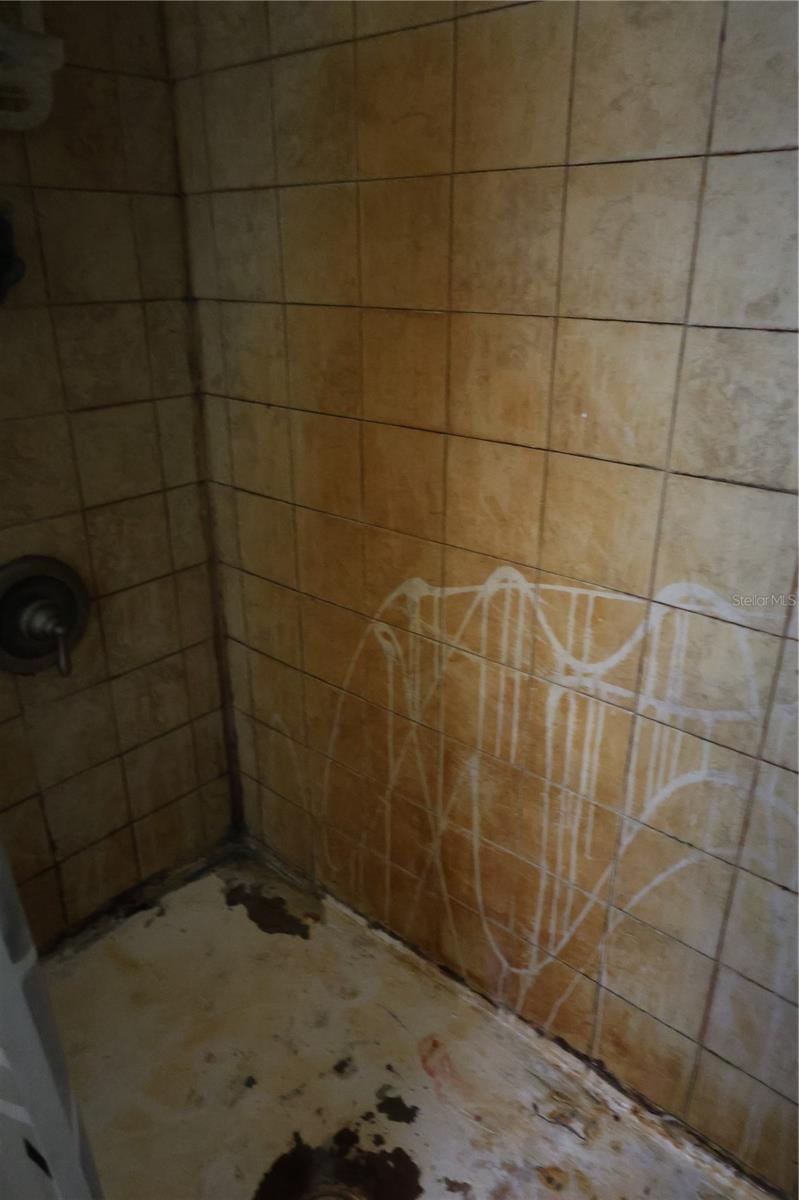 Image 31 of 54 For 1133 Live Oak Lane