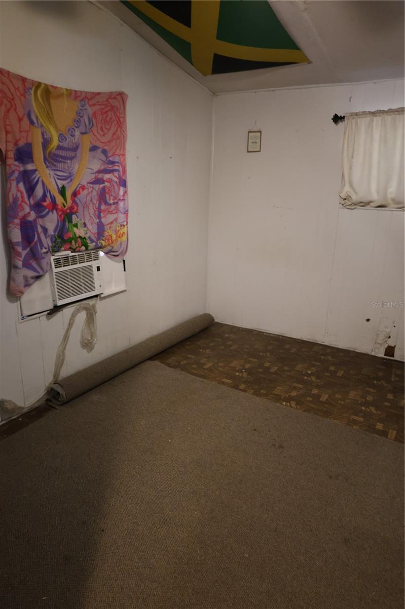 Image 35 of 54 For 1133 Live Oak Lane