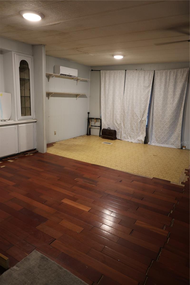 Image 41 of 54 For 1133 Live Oak Lane