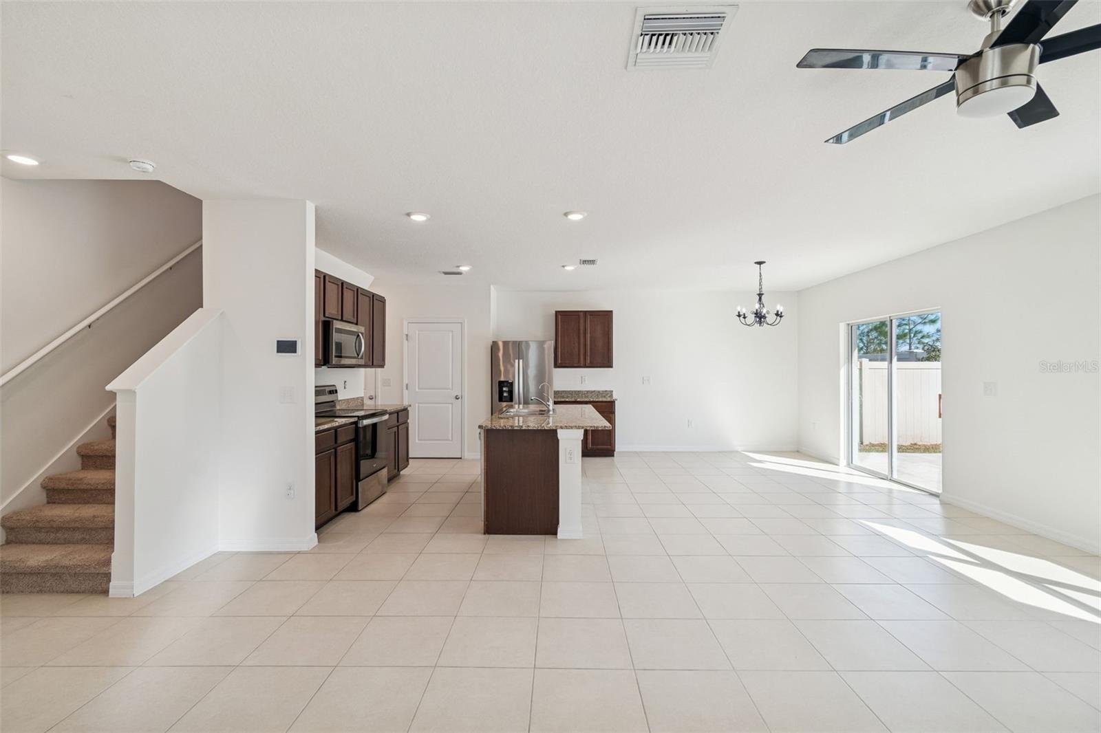 Image 16 of 86 For 3072 Suncoast Plains Drive