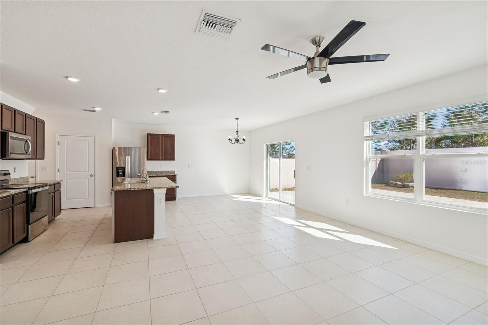 Image 17 of 86 For 3072 Suncoast Plains Drive