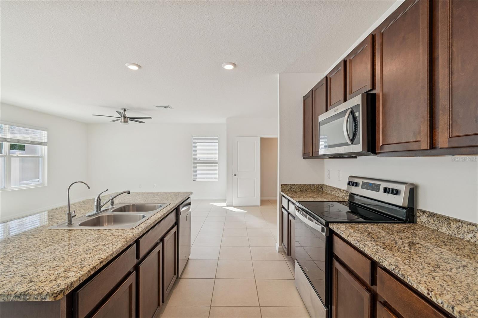 Image 22 of 86 For 3072 Suncoast Plains Drive