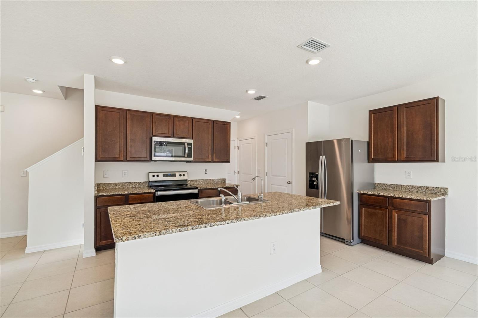 Image 25 of 86 For 3072 Suncoast Plains Drive