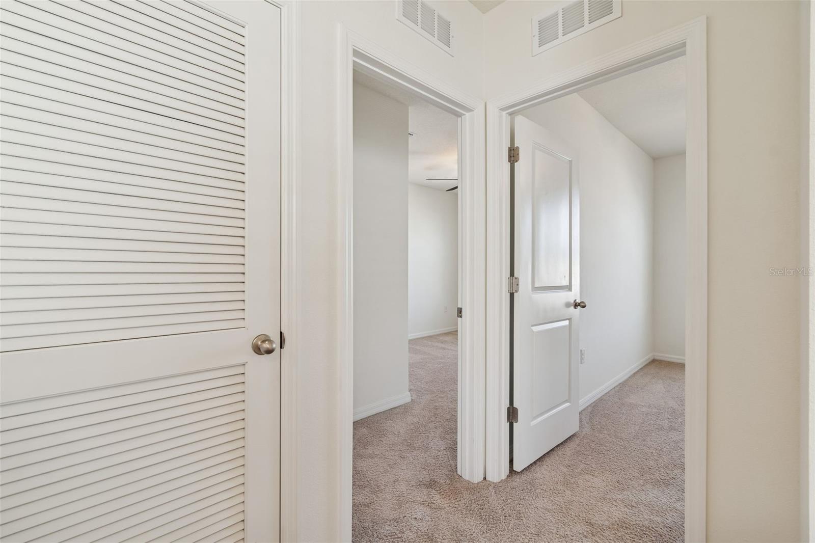 Image 31 of 86 For 3072 Suncoast Plains Drive