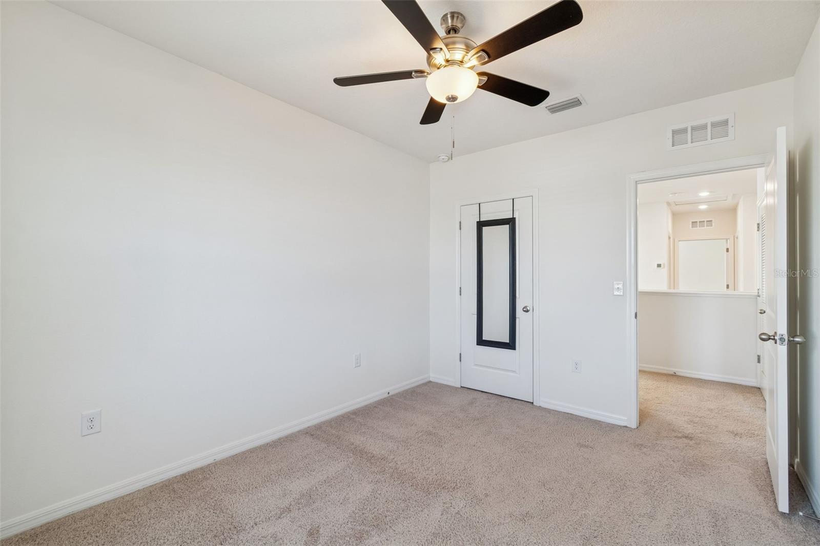 Image 34 of 86 For 3072 Suncoast Plains Drive